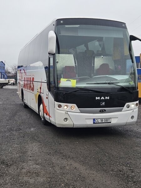 Inchirieri autocare 58 de locuri.