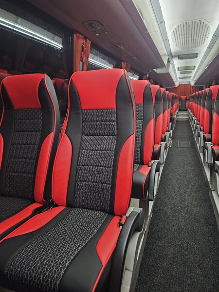 Inchirieri autocare 58 de locuri.