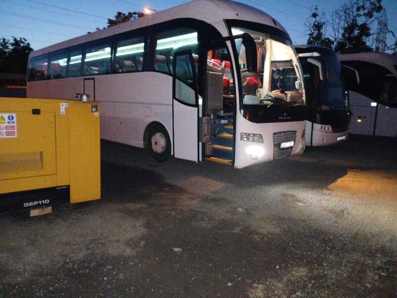 Inchirieri autocare 58 de locuri.